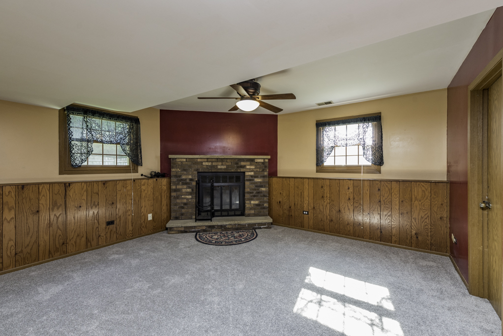 38484 N North Shore Avenue Property Photo 22