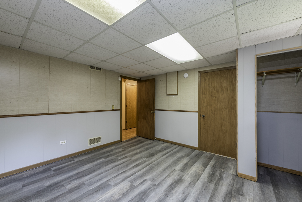 38484 N North Shore Avenue Property Photo 28