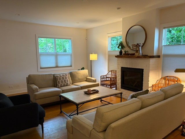 745 E Wilmette Road Property Photo 3