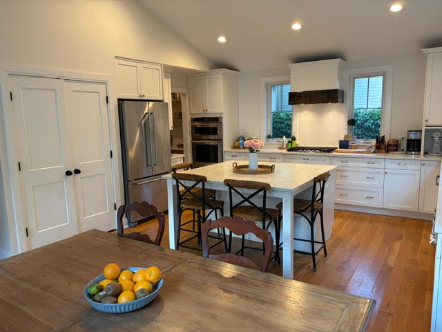745 E Wilmette Road Property Photo 4