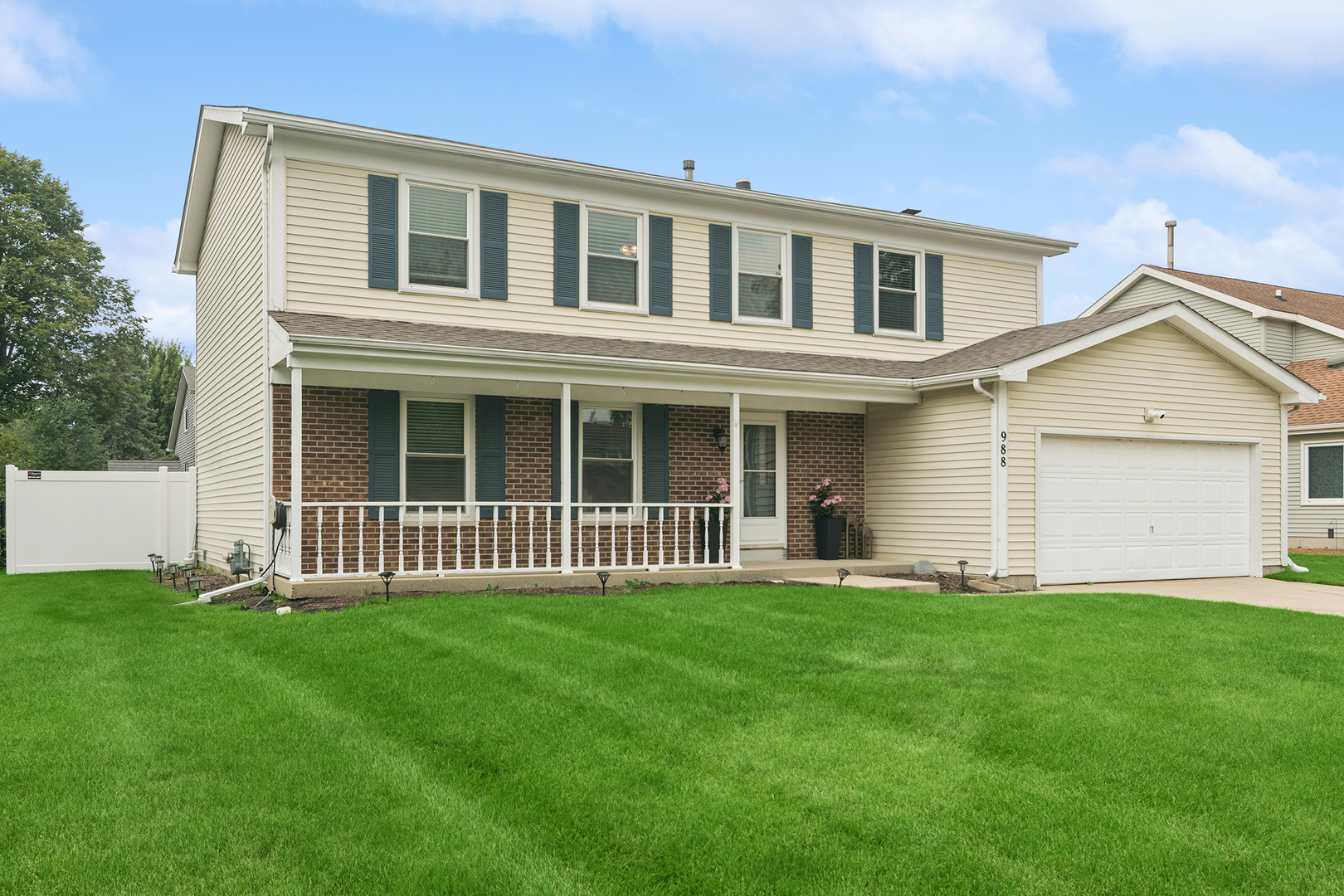 988 Newbury Drive Property Photo 1