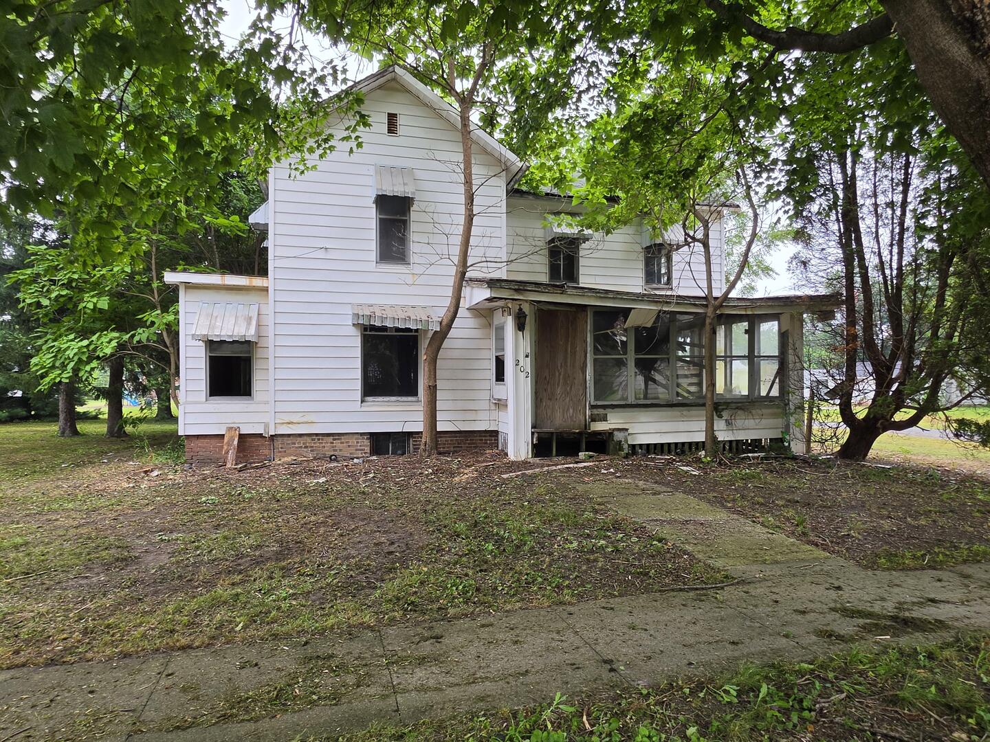 202 S 1st Street Property Photo 1