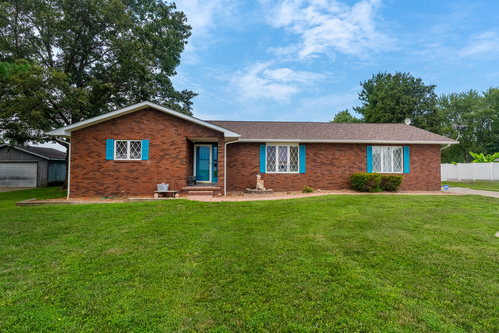 3419 W Grange Hall Road Property Photo 1