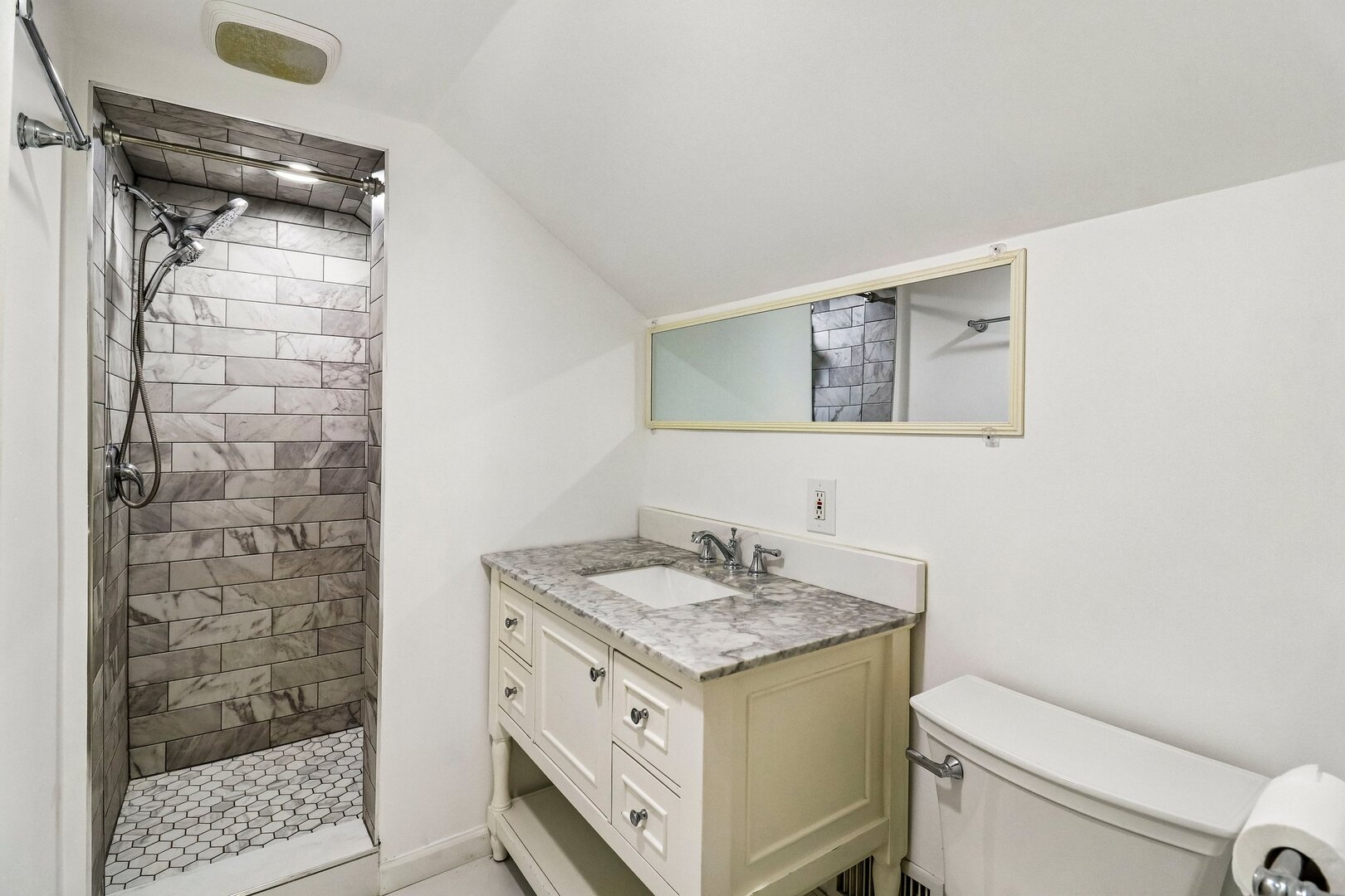 1013 Vine Street Property Photo 14