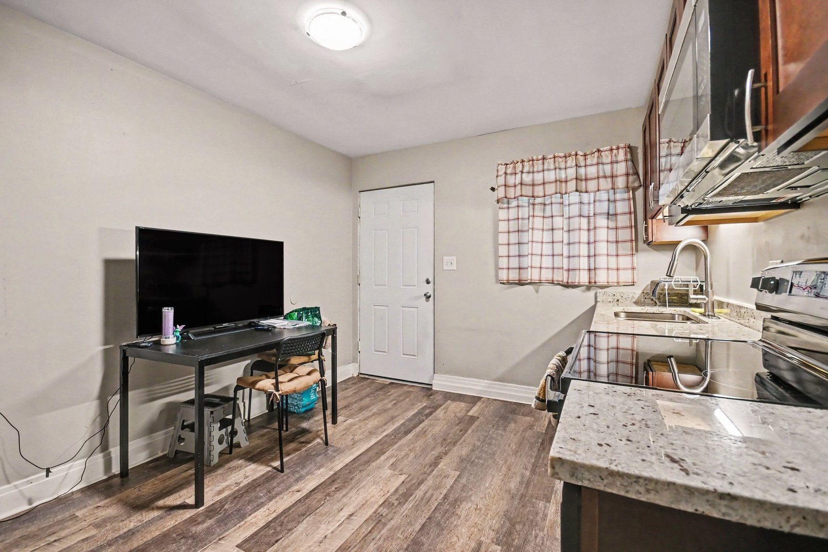 18408 Torrence Avenue Property Photo 24