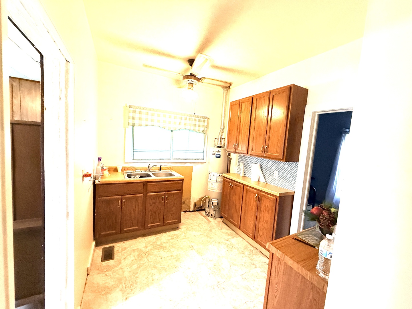 211 N 3rd Street Property Photo 8