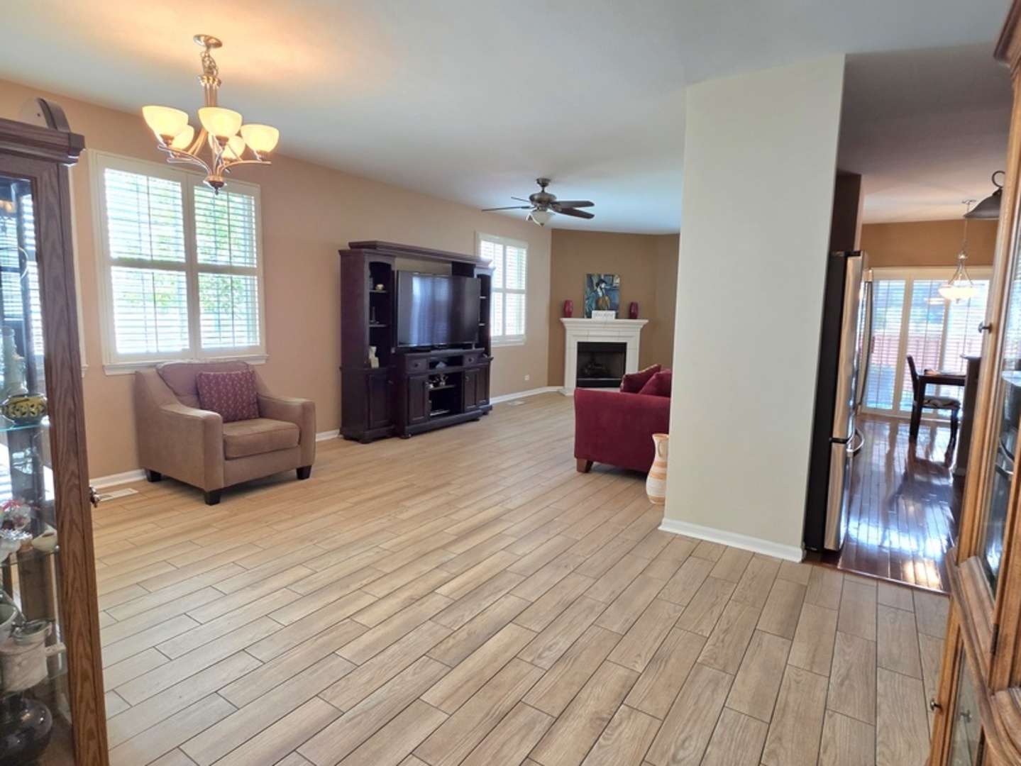 8211 Tremont Lane Property Photo 2