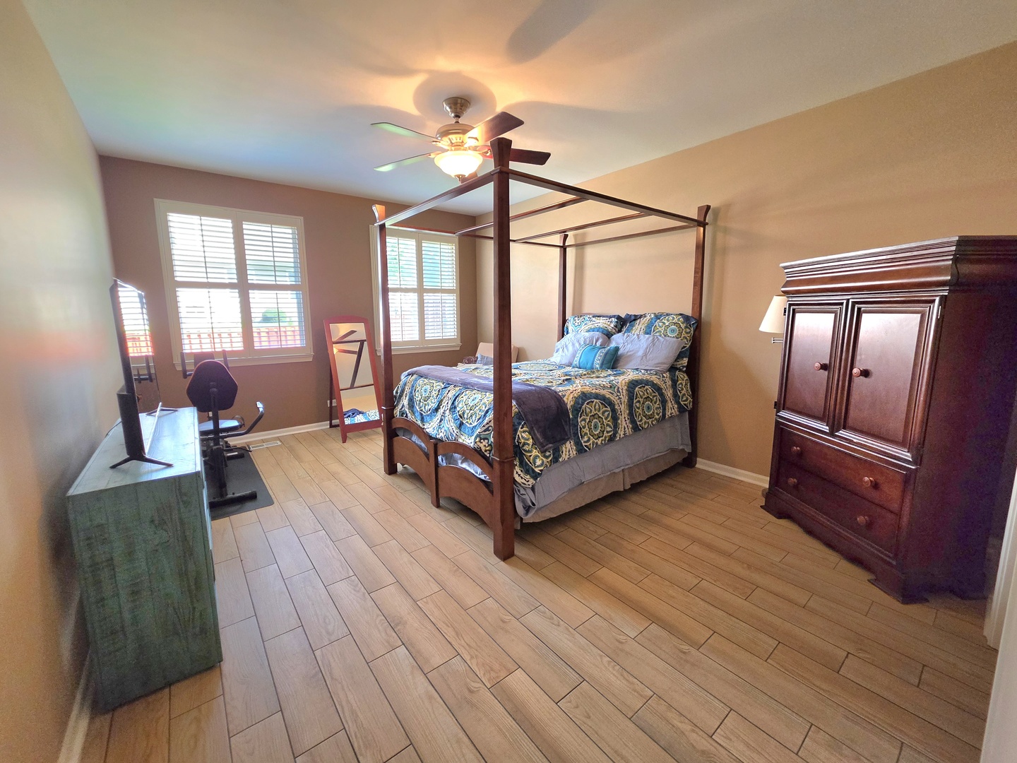 8211 Tremont Lane Property Photo 8