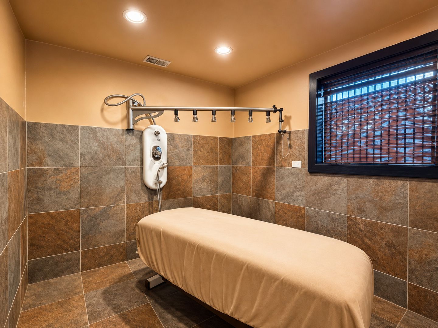 12722616 Property Photo 15