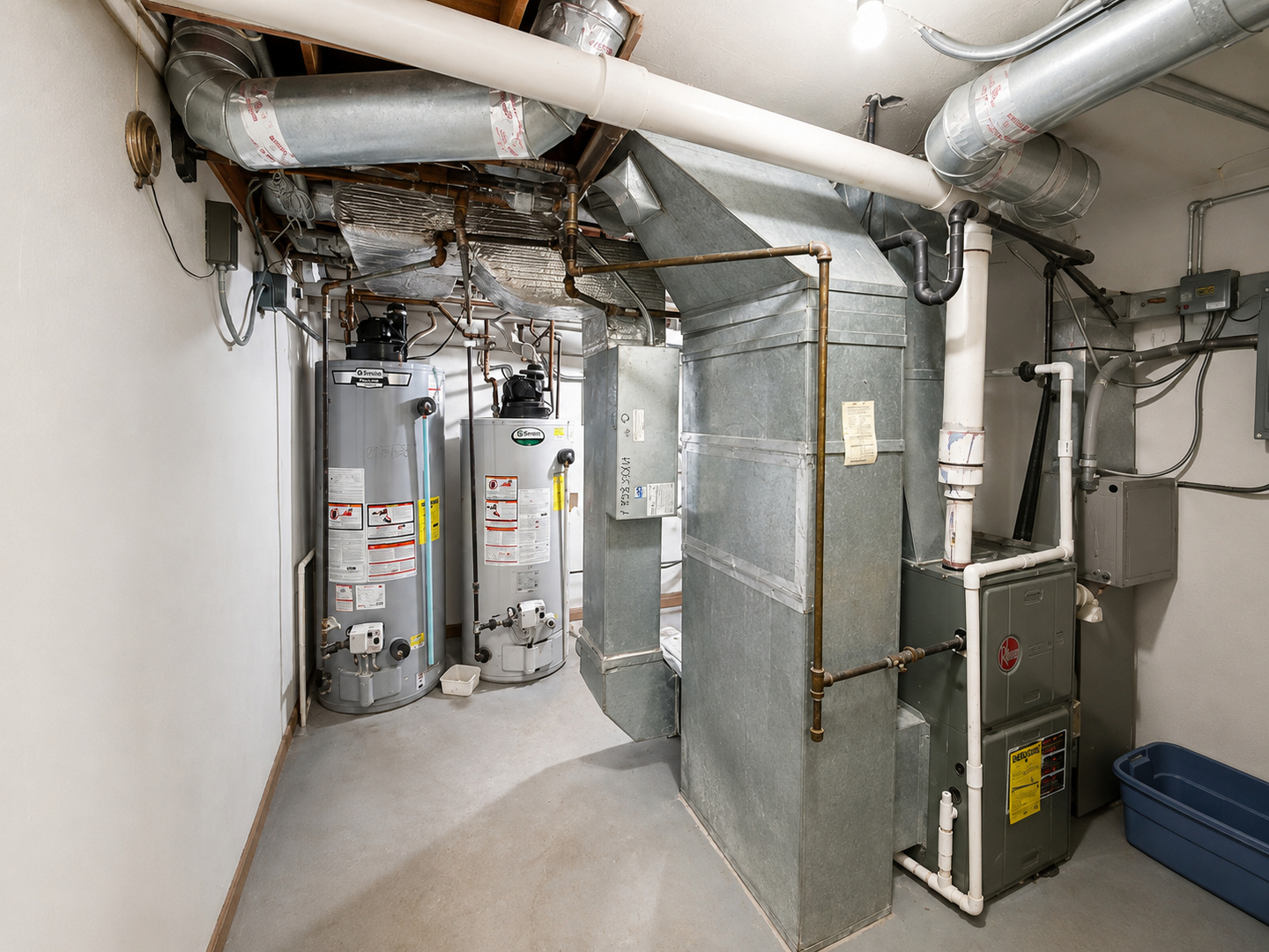 12722616 Property Photo 48