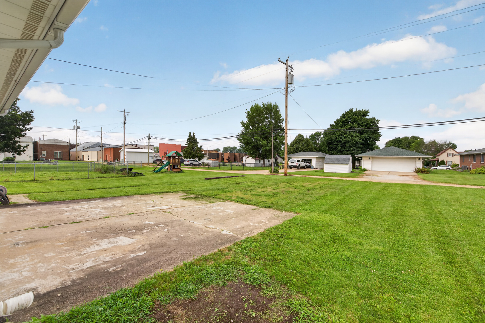 403 Washington Avenue Property Photo 4