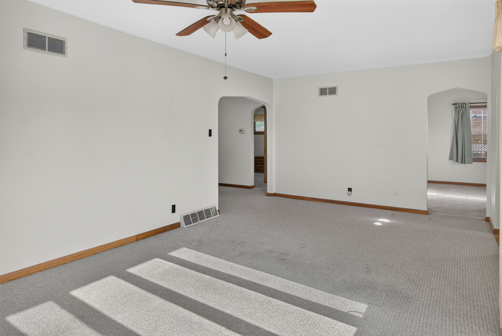 403 Washington Avenue Property Photo 6