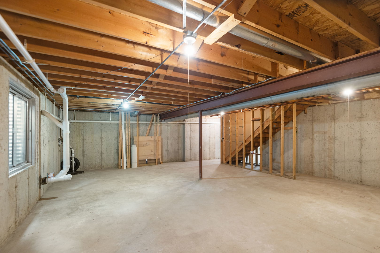 828 Amelia Court Property Photo 22