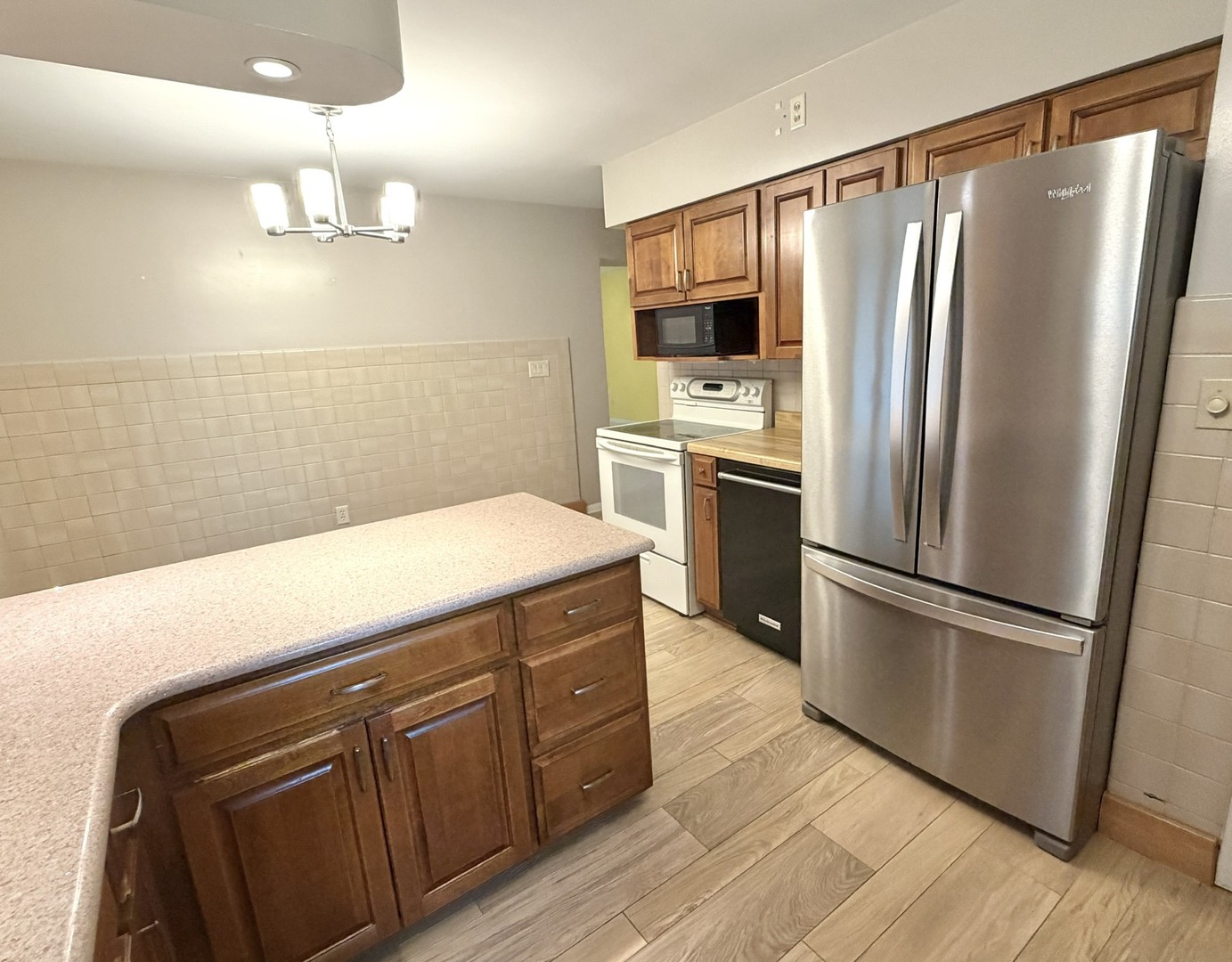 205 Oak Street Property Photo 9