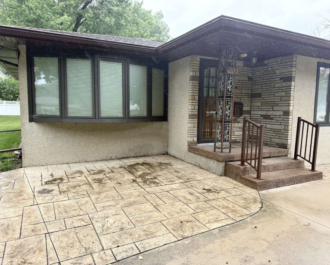 205 Oak Street Property Photo 29
