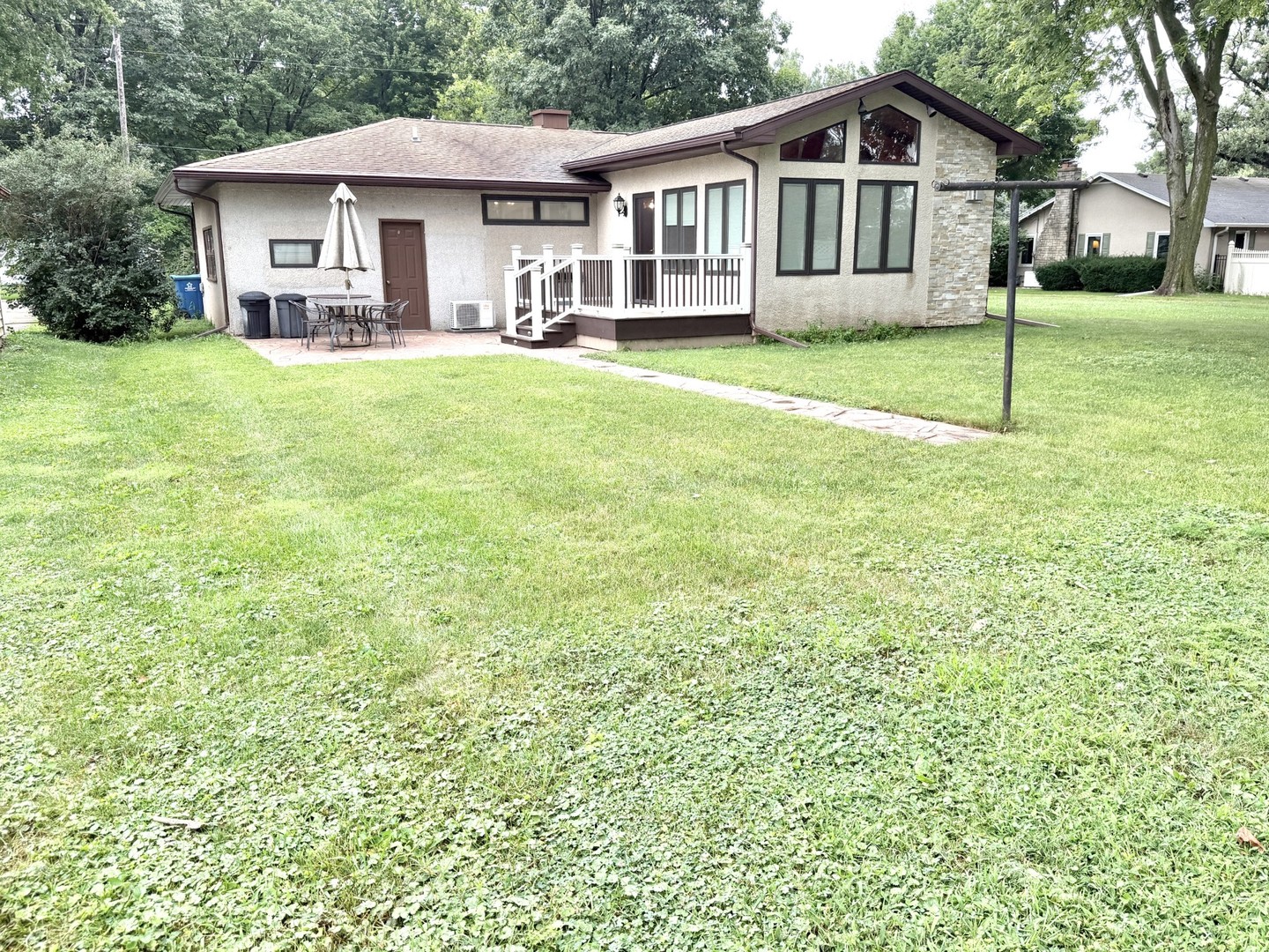 205 Oak Street Property Photo 32