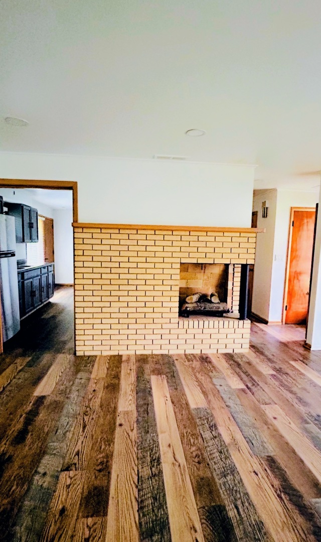 4103 Crestview Drive Property Photo 4