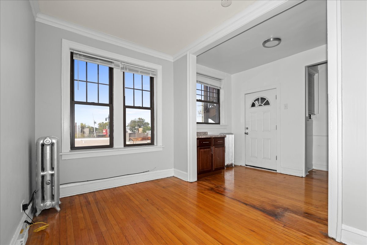 2348 W Addison Street D2 Property Photo 4