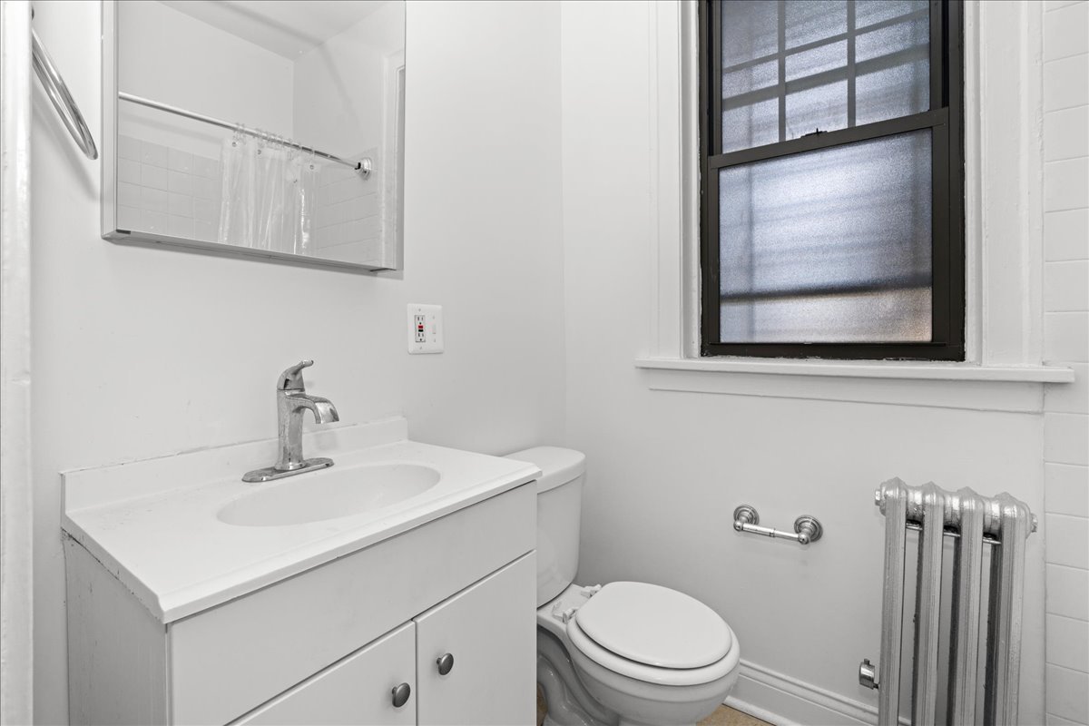 2348 W Addison Street D2 Property Photo 9
