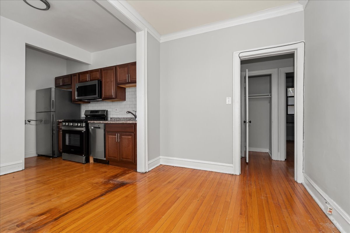 2348 W Addison Street D2 Property Photo 10