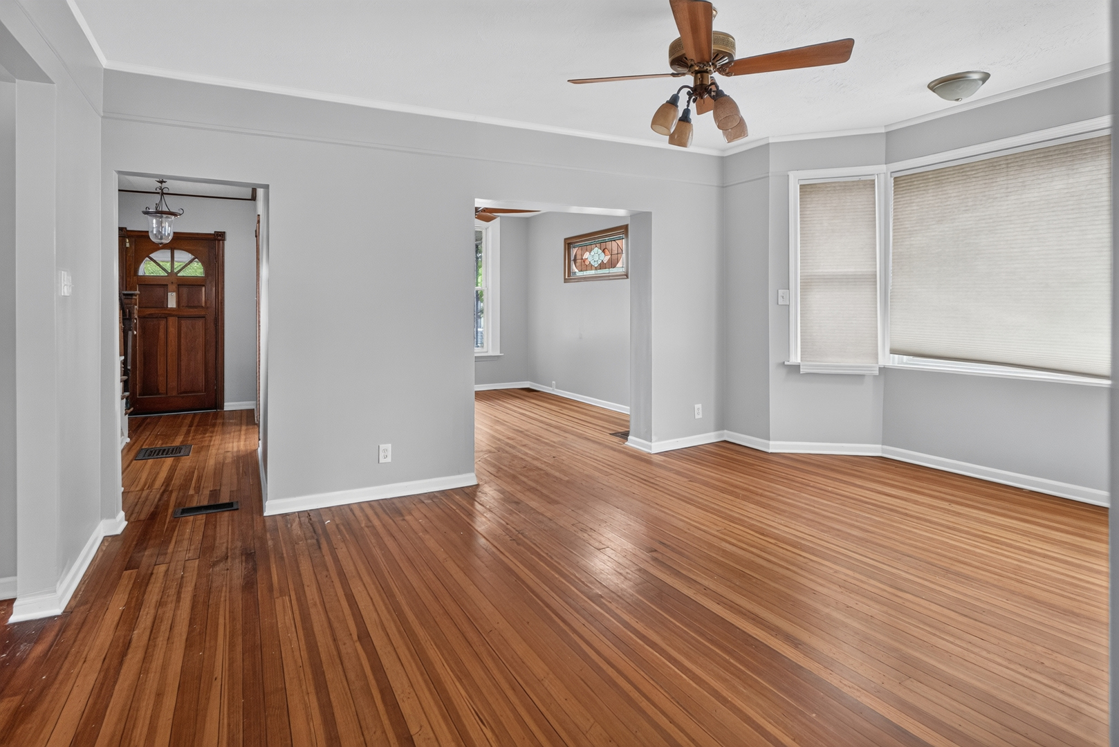 4122 N Kostner Avenue Property Photo 6
