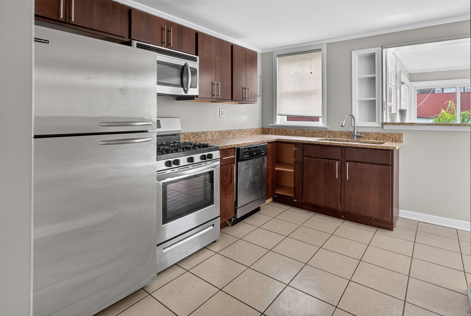 4122 N Kostner Avenue Property Photo 15