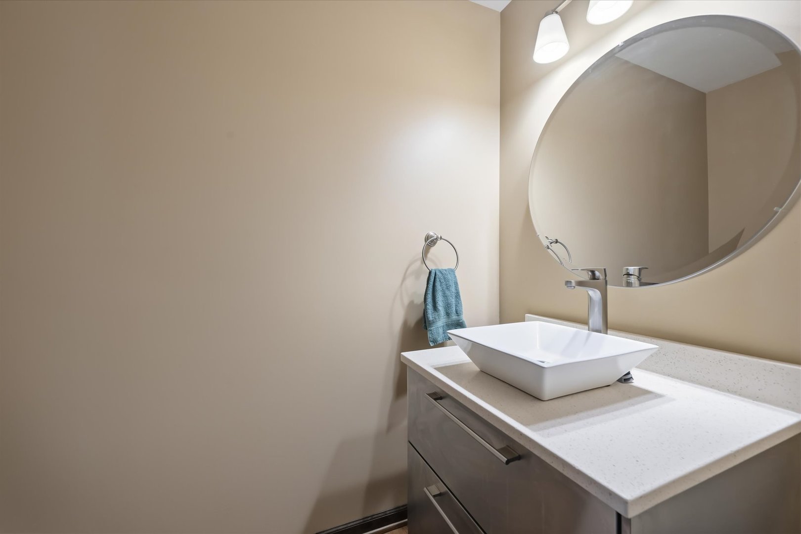 39w261 Hemlock Drive Property Photo 15