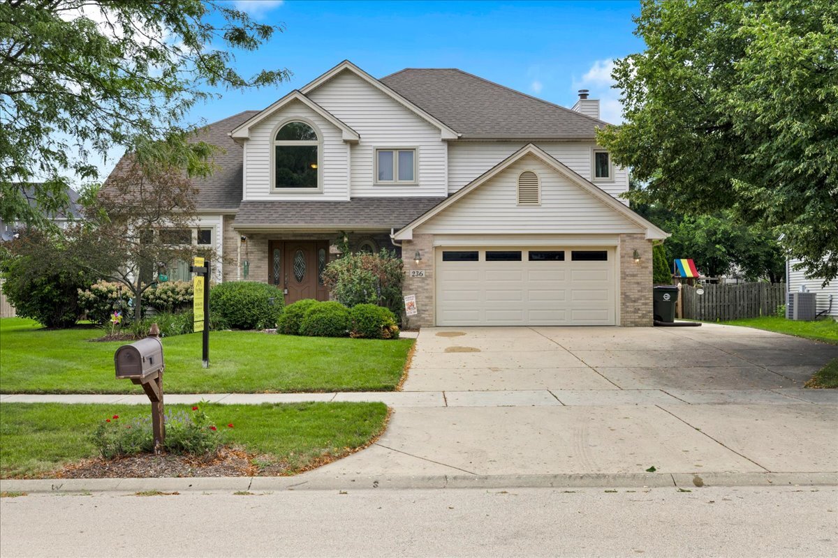 236 Isleview Drive Property Photo 1