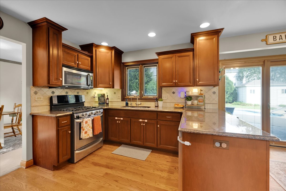 236 Isleview Drive Property Photo 7