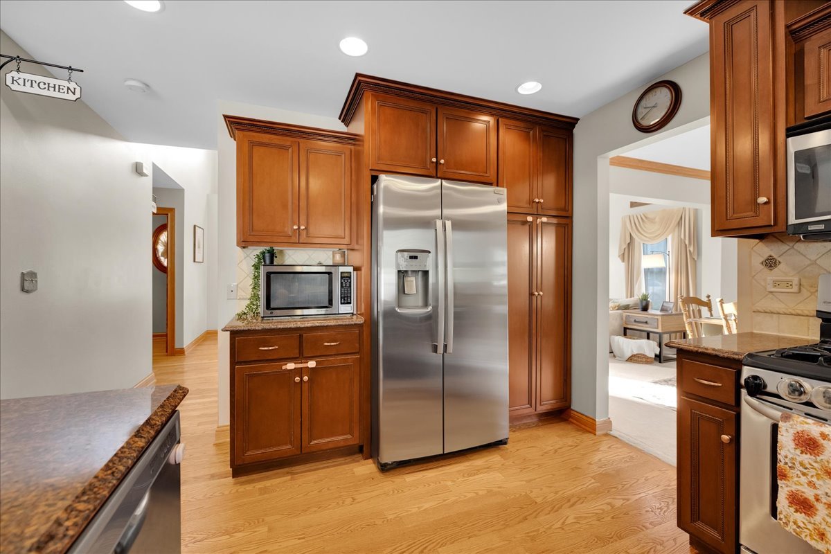 236 Isleview Drive Property Photo 8