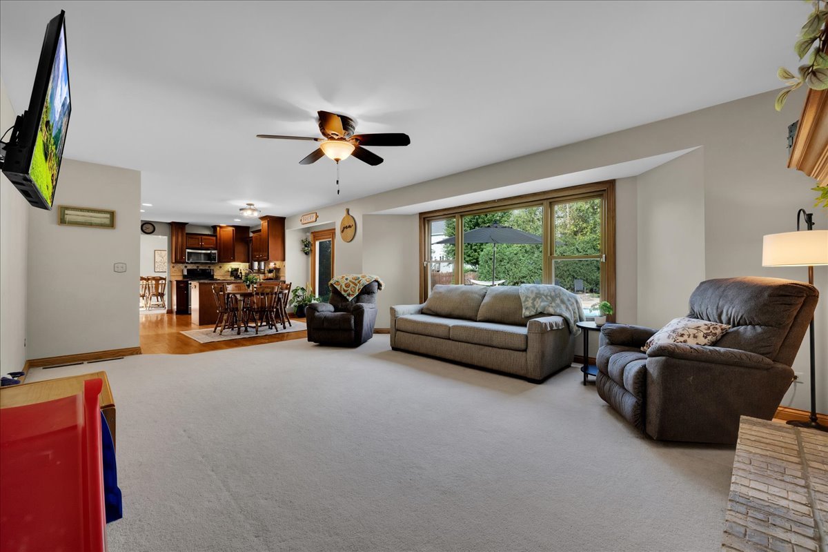 236 Isleview Drive Property Photo 11
