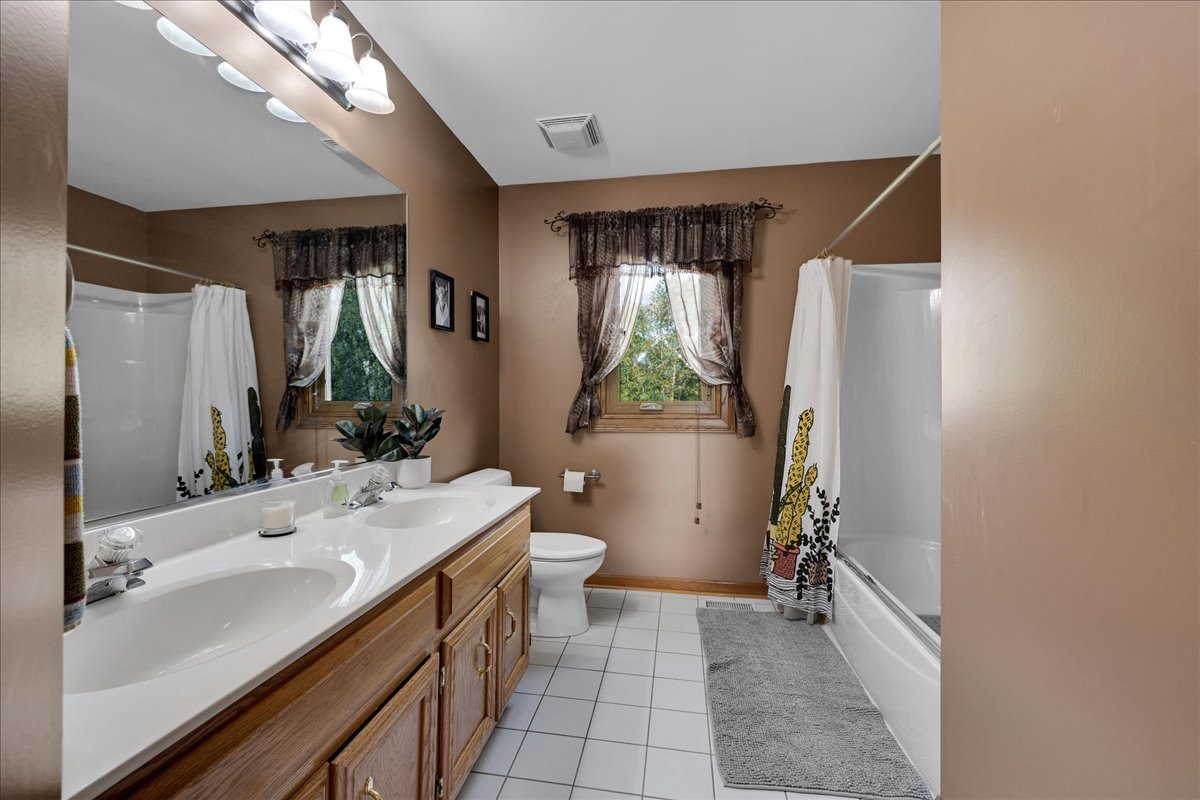 236 Isleview Drive Property Photo 17