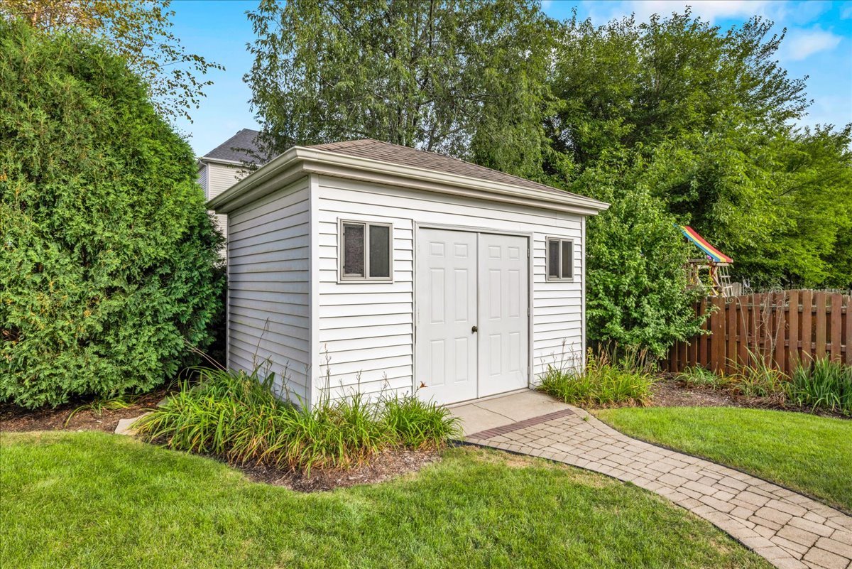 236 Isleview Drive Property Photo 34