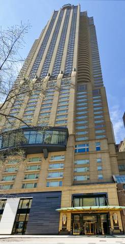 800 N Michigan Avenue 2303