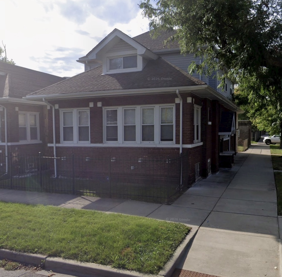1401 E 72nd Place Property Photo 1