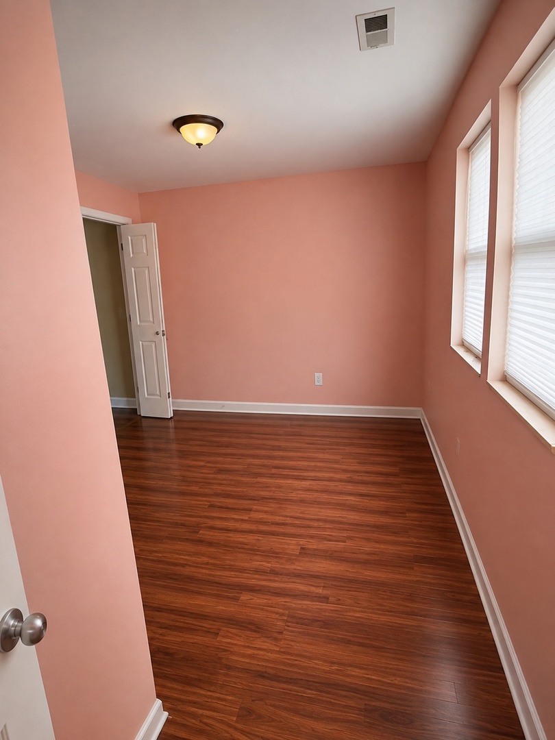 1401 E 72nd Place Property Photo 7