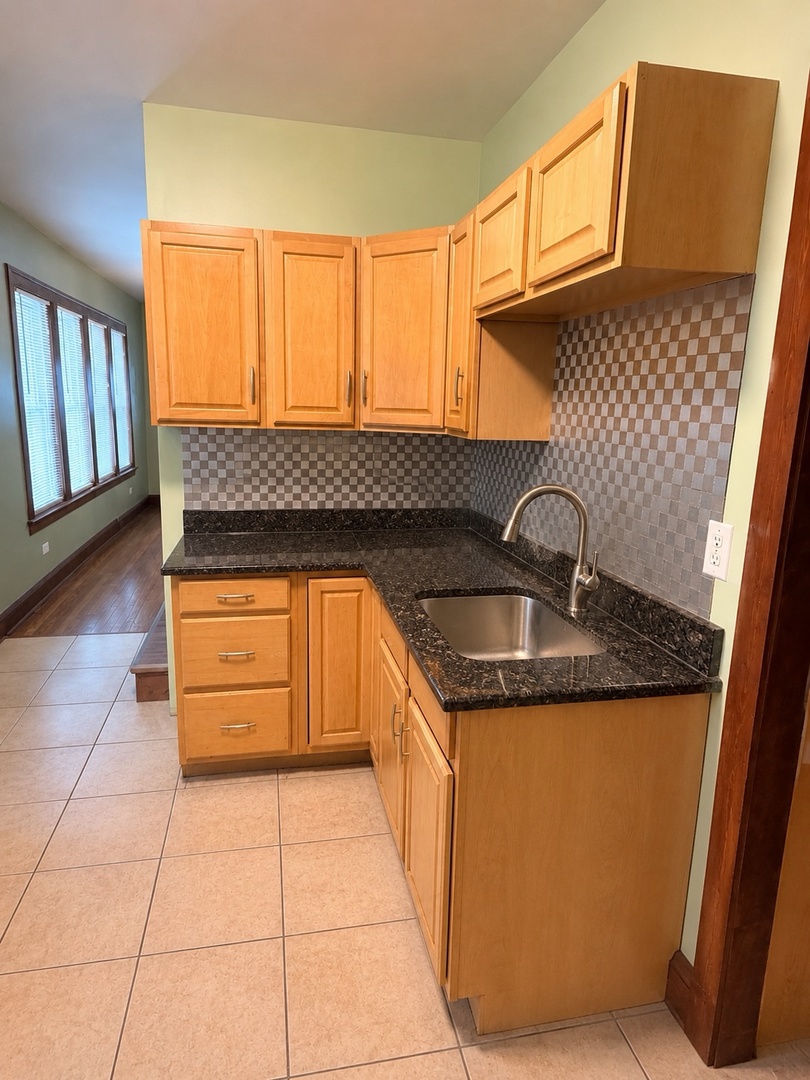 1401 E 72nd Place Property Photo 10
