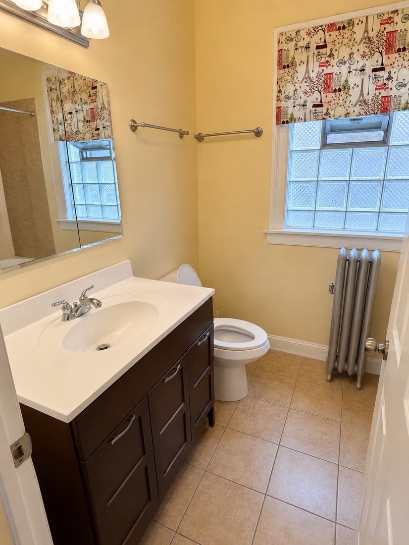 1401 E 72nd Place Property Photo 15