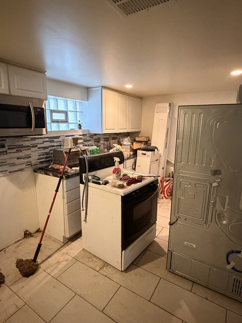 1401 E 72nd Place Property Photo 28