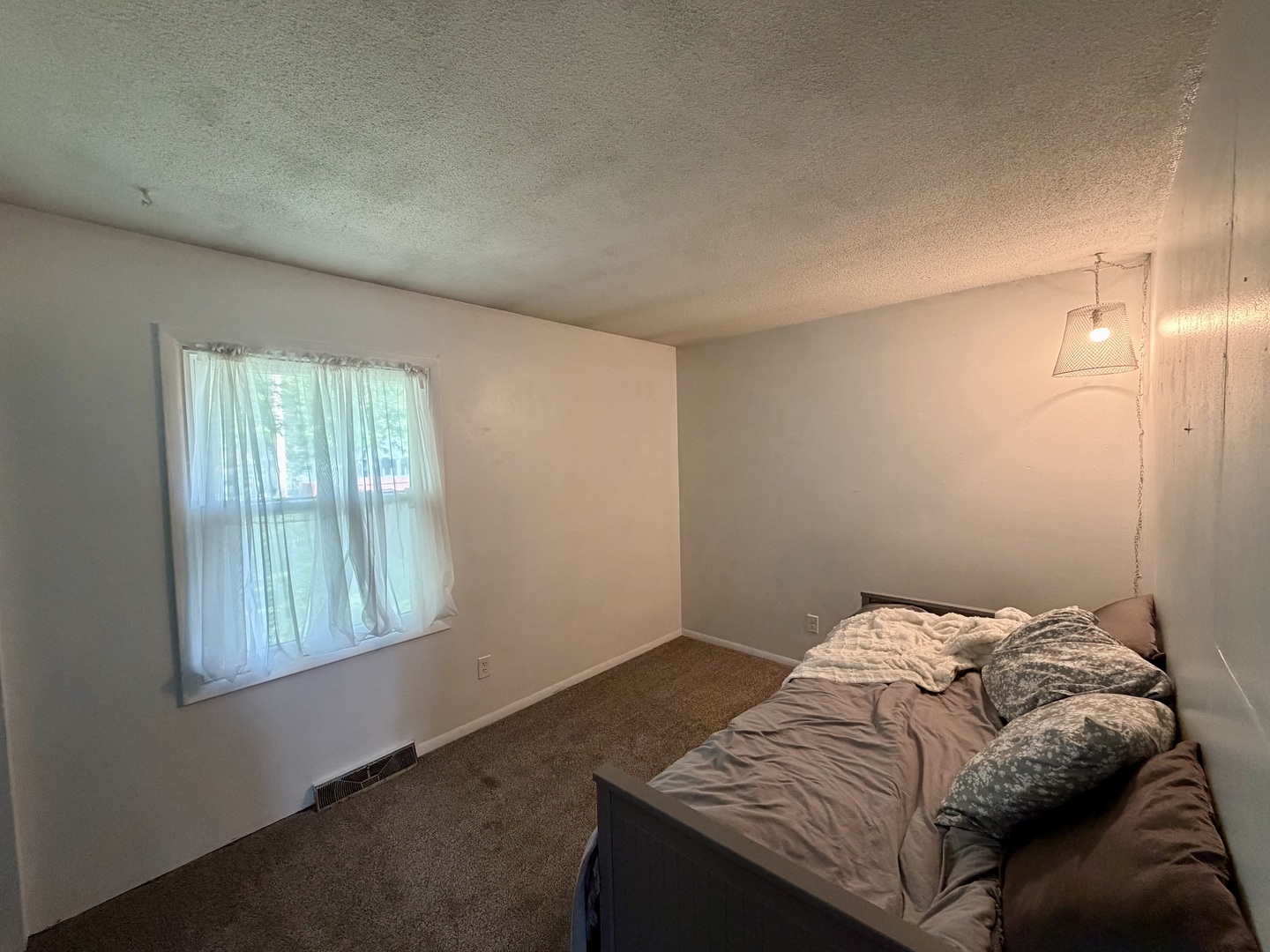 403 S Postlewaite Street Property Photo 10