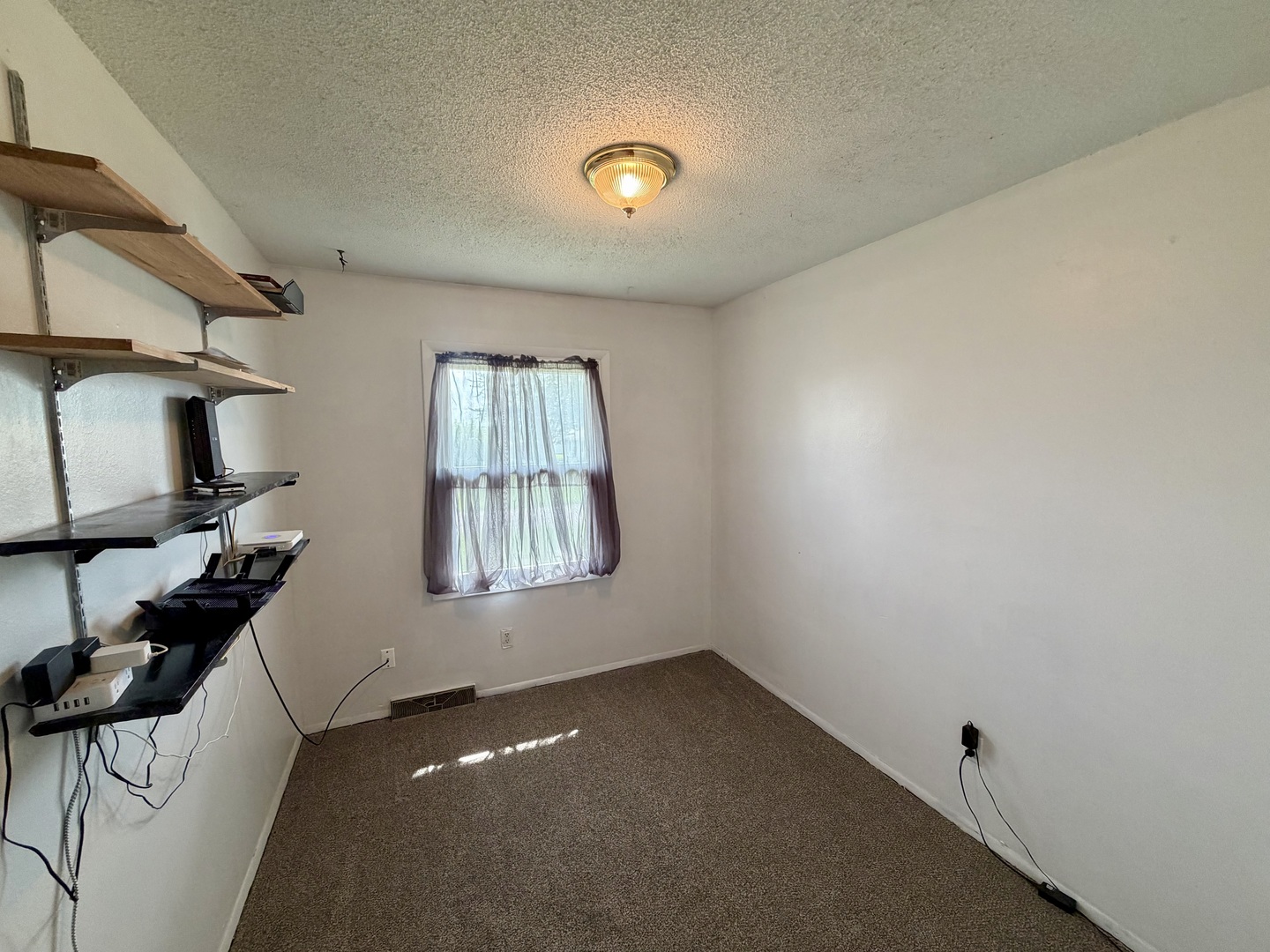 403 S Postlewaite Street Property Photo 12