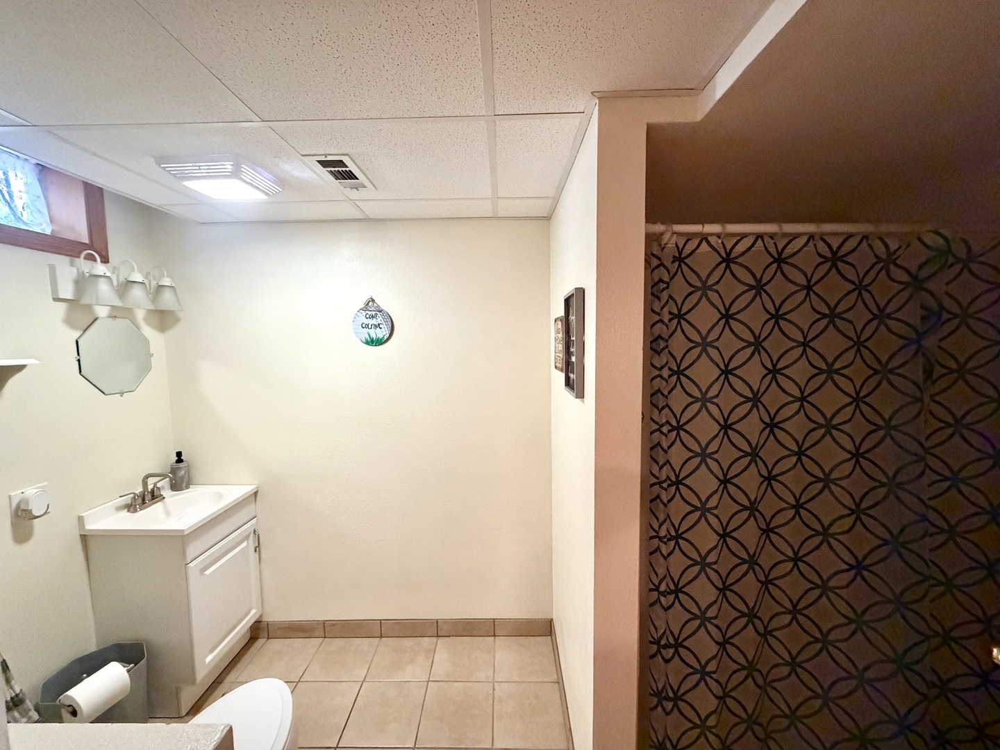 403 S Postlewaite Street Property Photo 18