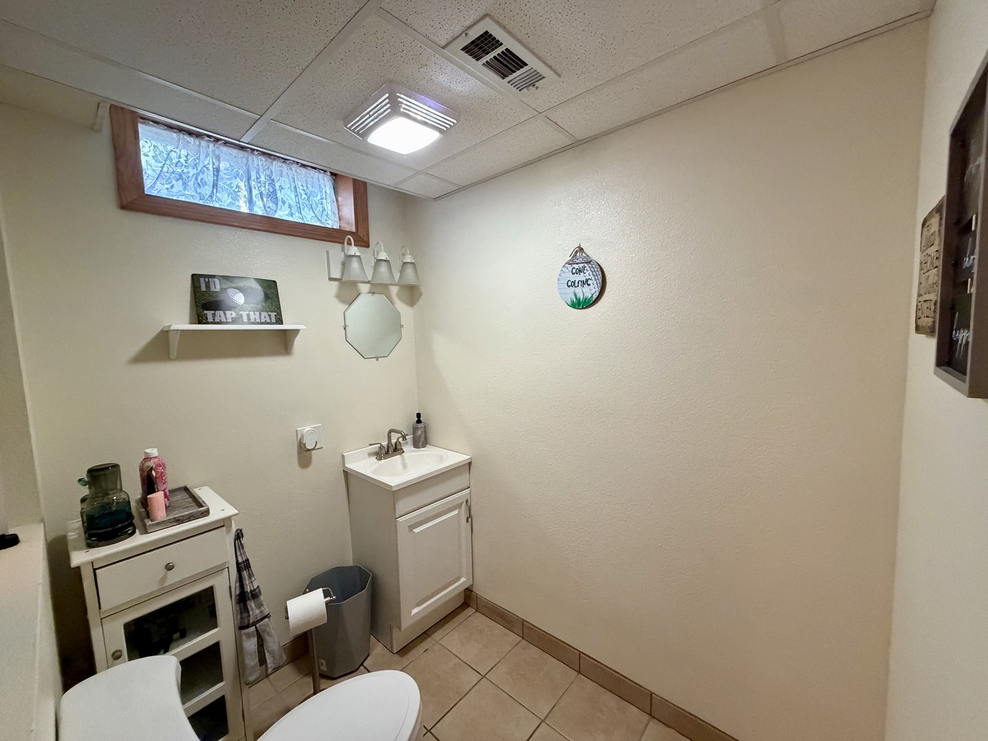 403 S Postlewaite Street Property Photo 19