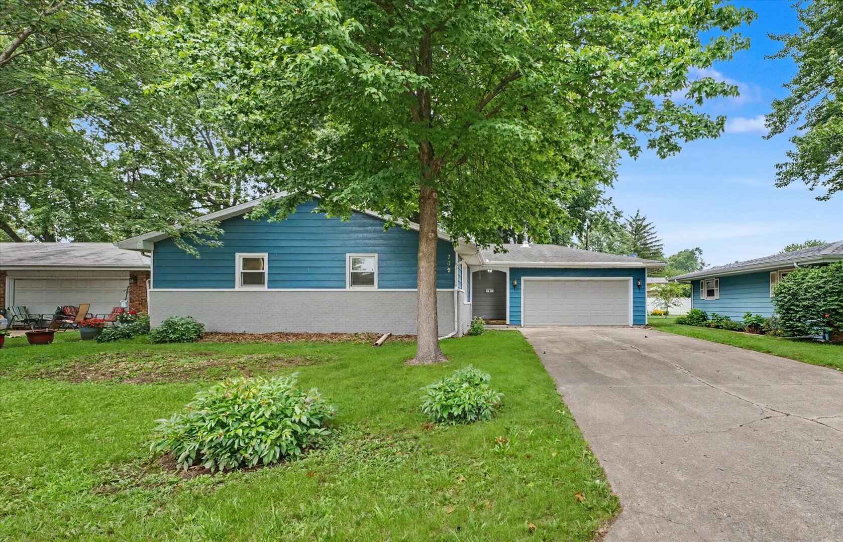 709 Mikel Drive Property Photo 1