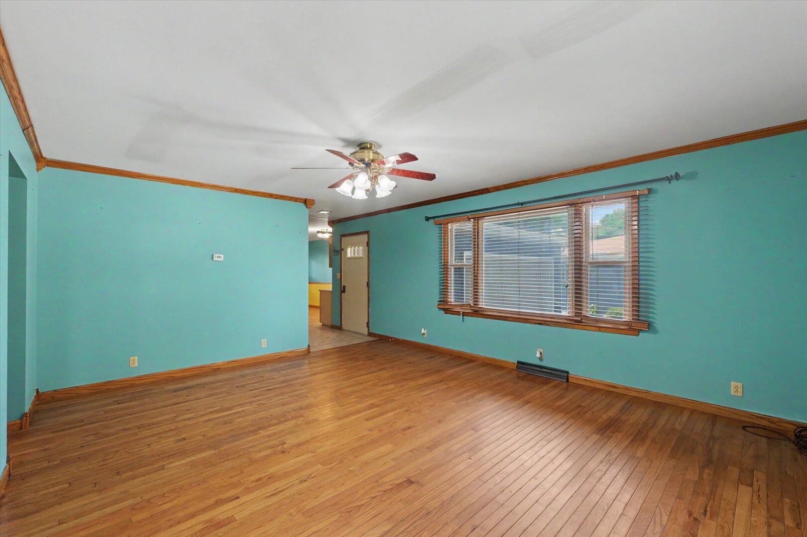 709 Mikel Drive Property Photo 8
