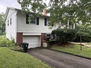26w482 Blair Street Property Photo 3