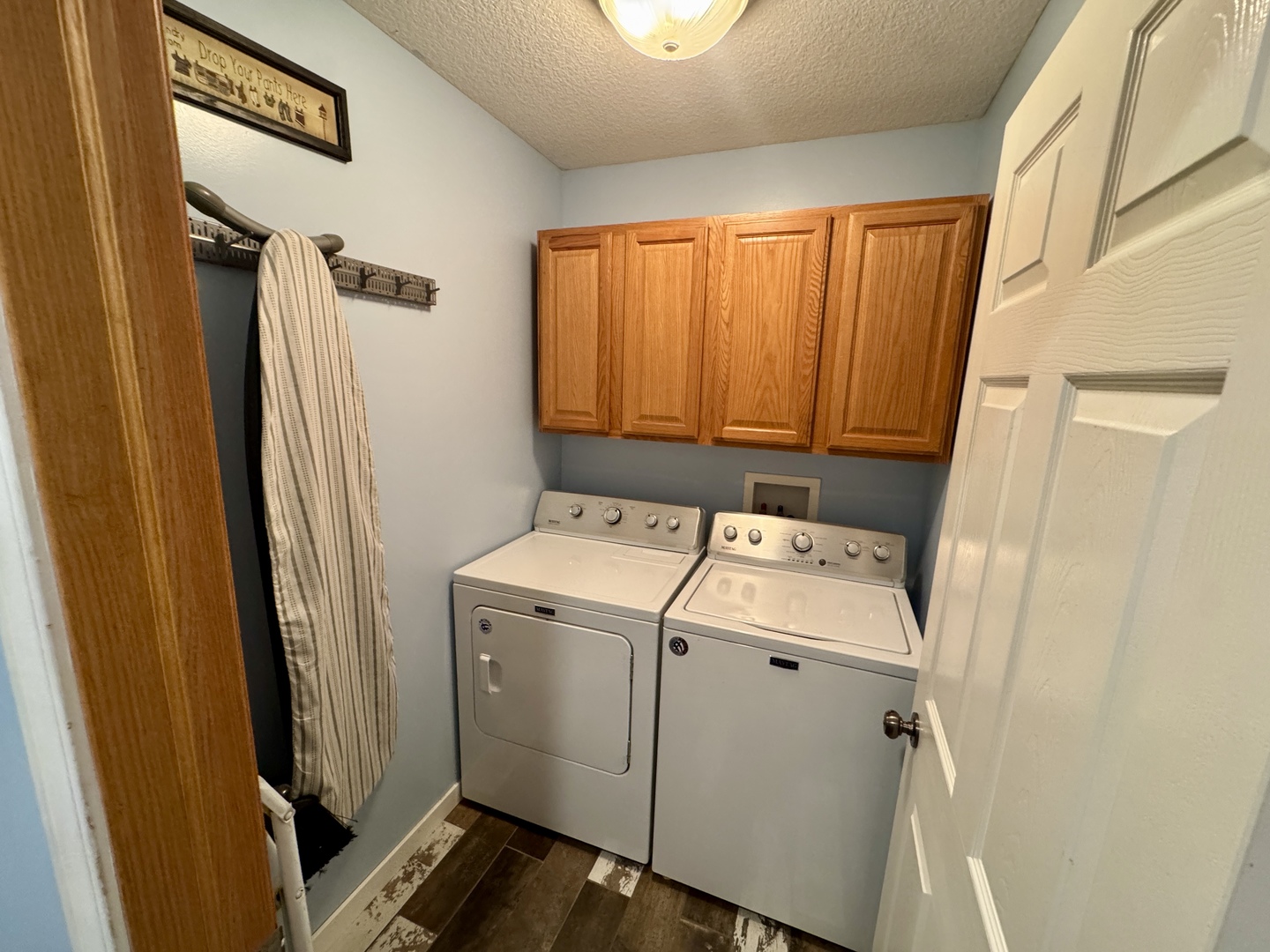 300 York Street Property Photo 13