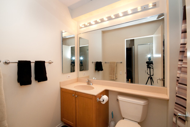 400 N Lasalle Boulevard 2203 Property Photo 6