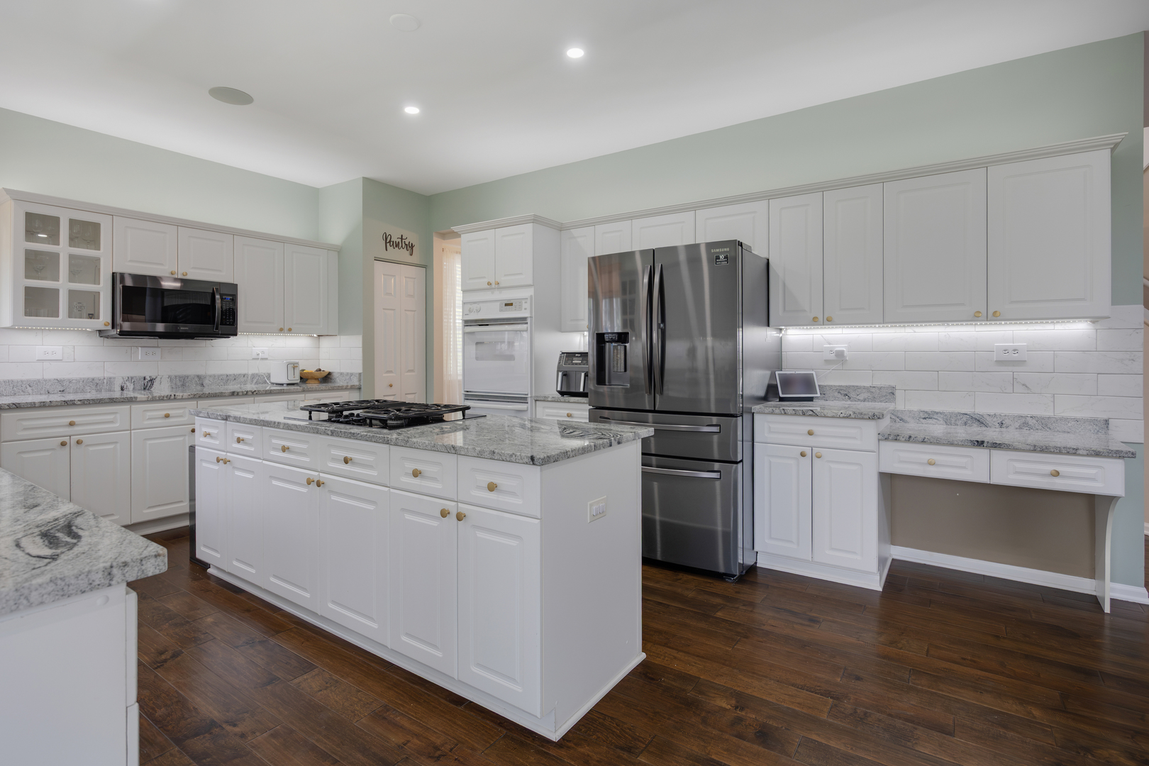 6290 Murifield Drive Property Photo 10