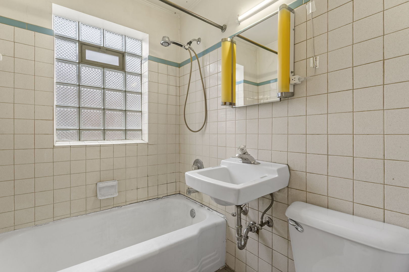 12722808 Property Photo 14
